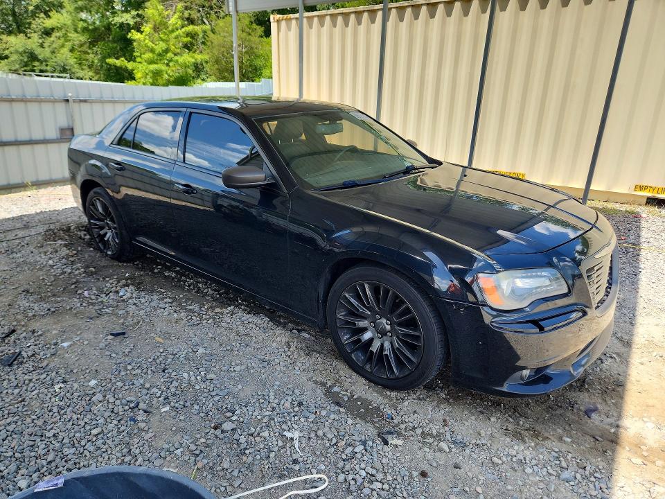 Photo 4 from auction – 2013 CHRYSLER 300C with VIN 2C3CCADG2DH741158