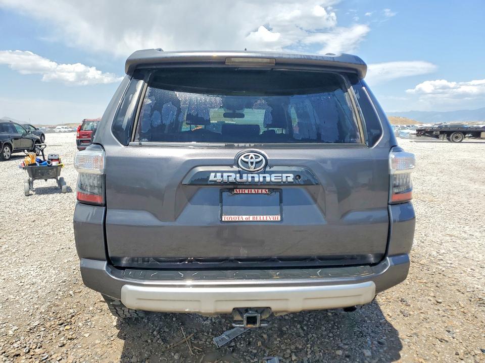 Photo 6 from auction – 2014 TOYOTA 4RUNNER with VIN JTEBU5JR9E5166207