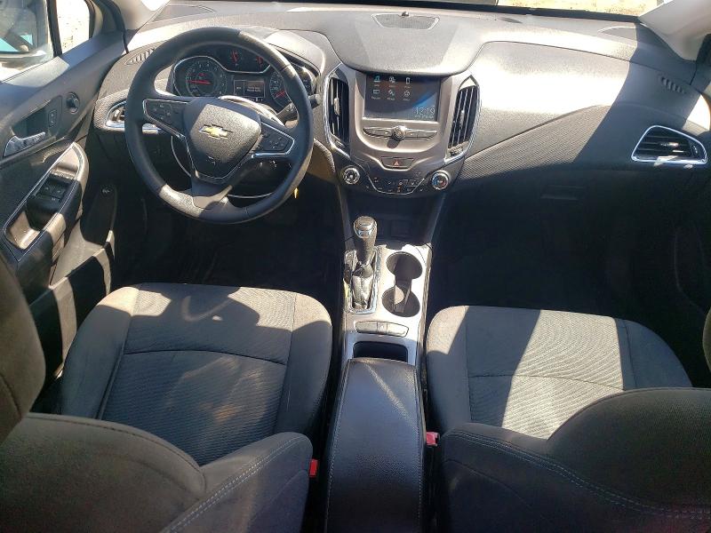 Photo 8 from auction – 2018 CHEVROLET CRUZE with VIN 1G1BE5SM2J7245696