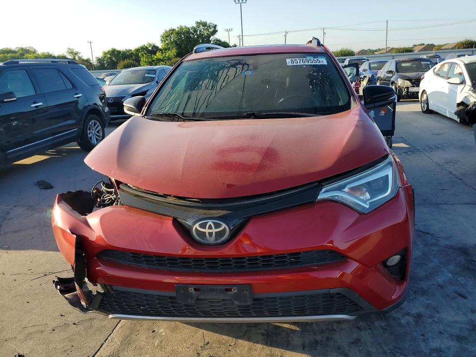 Photo 5 from auction – 2017 TOYOTA RAV4 with VIN JTMJFREV0HJ165130