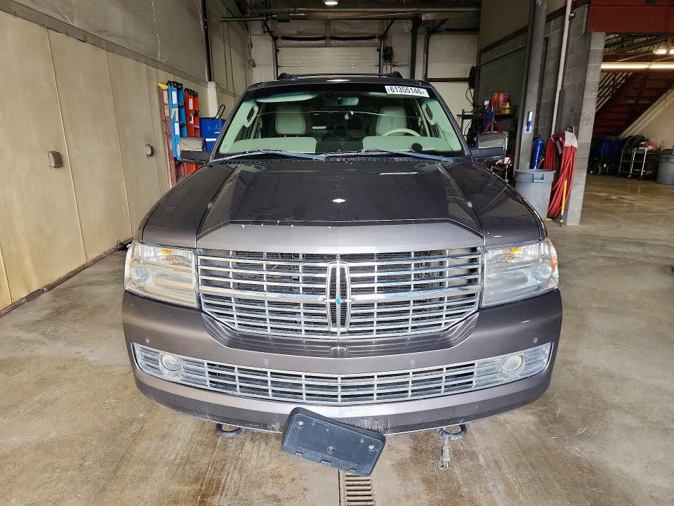 Photo 5 from auction – 2012 LINCOLN NAVIGATOR with VIN 5LMJJ2J52CEL09170