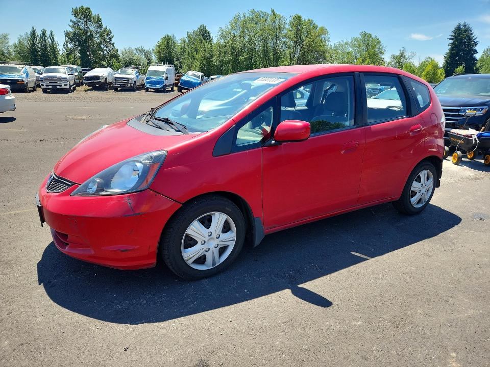 HONDA FIT 2013 with VIN JHMGE8H33DC070558 - Photo from auction