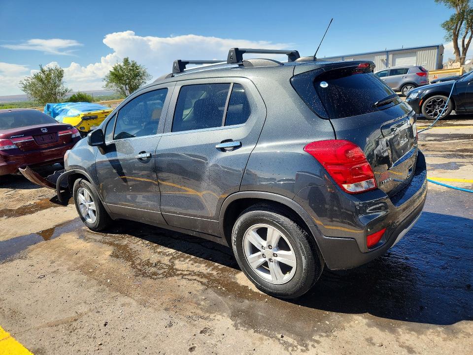 Photo 2 from auction – 2017 CHEVROLET TRAX with VIN 3GNCJLSB0HL167538