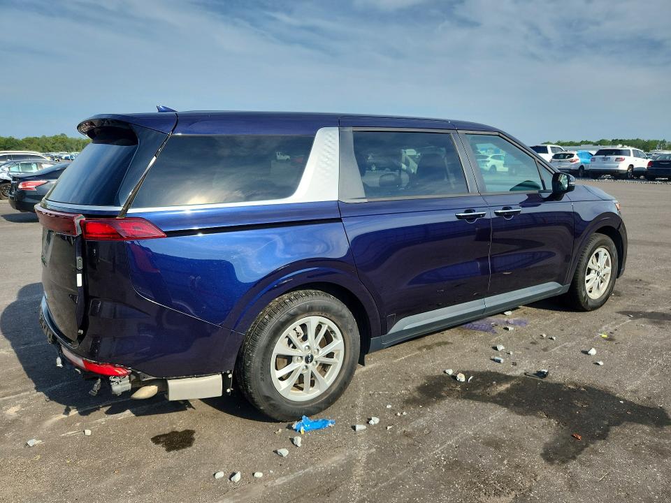 Photo 3 from auction – 2022 KIA CARNIVAL with VIN KNDNB4H3XN6189864