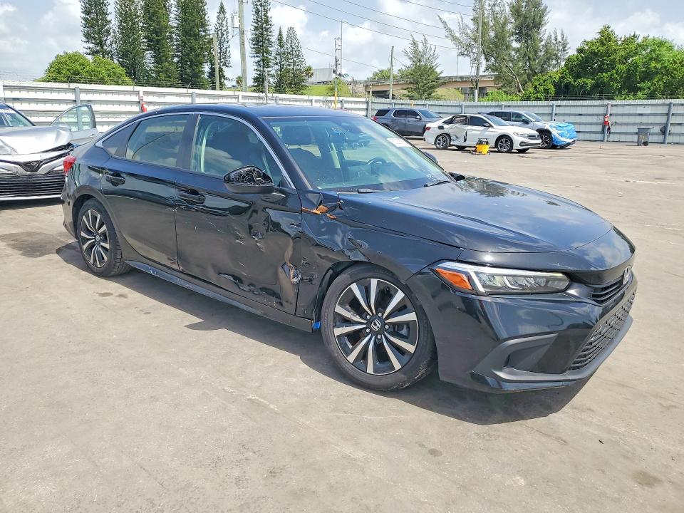 Photo 4 from auction – 2022 HONDA CIVIC with VIN JHMFE1F72NX001282