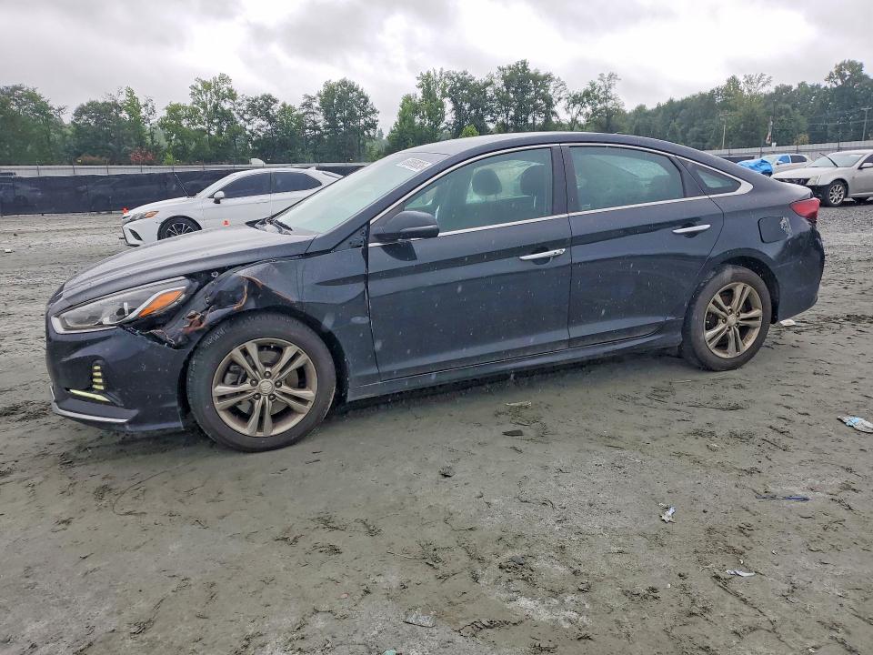 Снимка 1 от търг – 2018 HYUNDAI SONATA с VIN 5NPE34AF1JH688182
