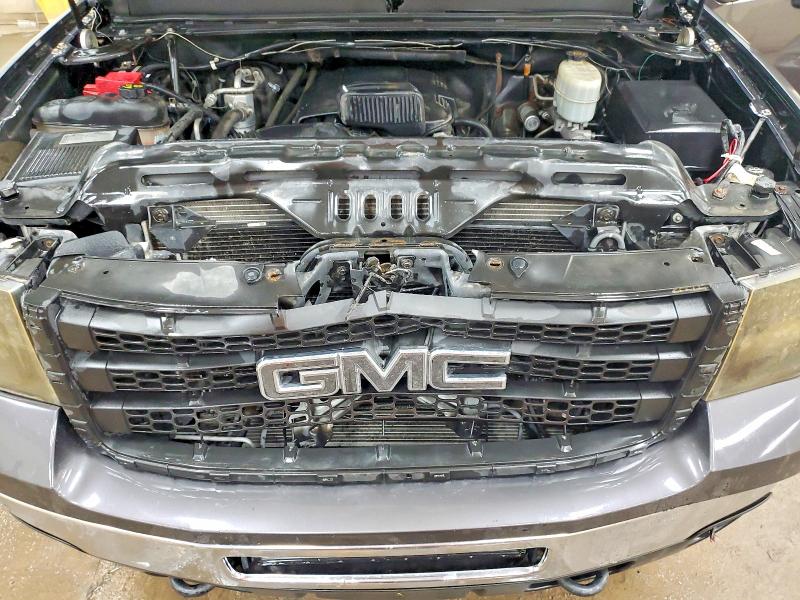 Photo 11 from auction – 2011 GMC SIERRA with VIN 1GT120CG9BF158876