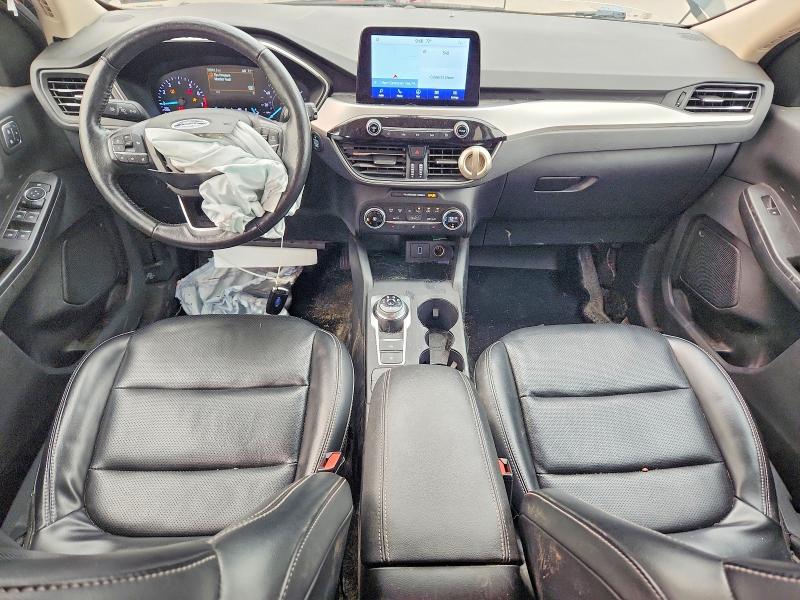 Photo 8 from auction – 2020 FORD ESCAPE with VIN 1FMCU9H66LUB47687