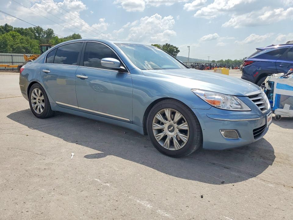 Photo 4 from auction – 2011 HYUNDAI GENESIS with VIN KMHGC4DEXBU113965