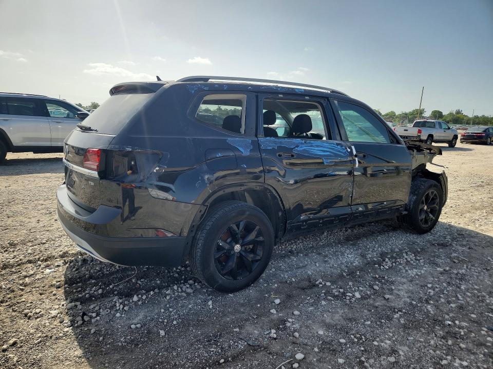 Photo 3 from auction – 2018 VOLKSWAGEN ATLAS with VIN 1V2AP2CA2JC541193