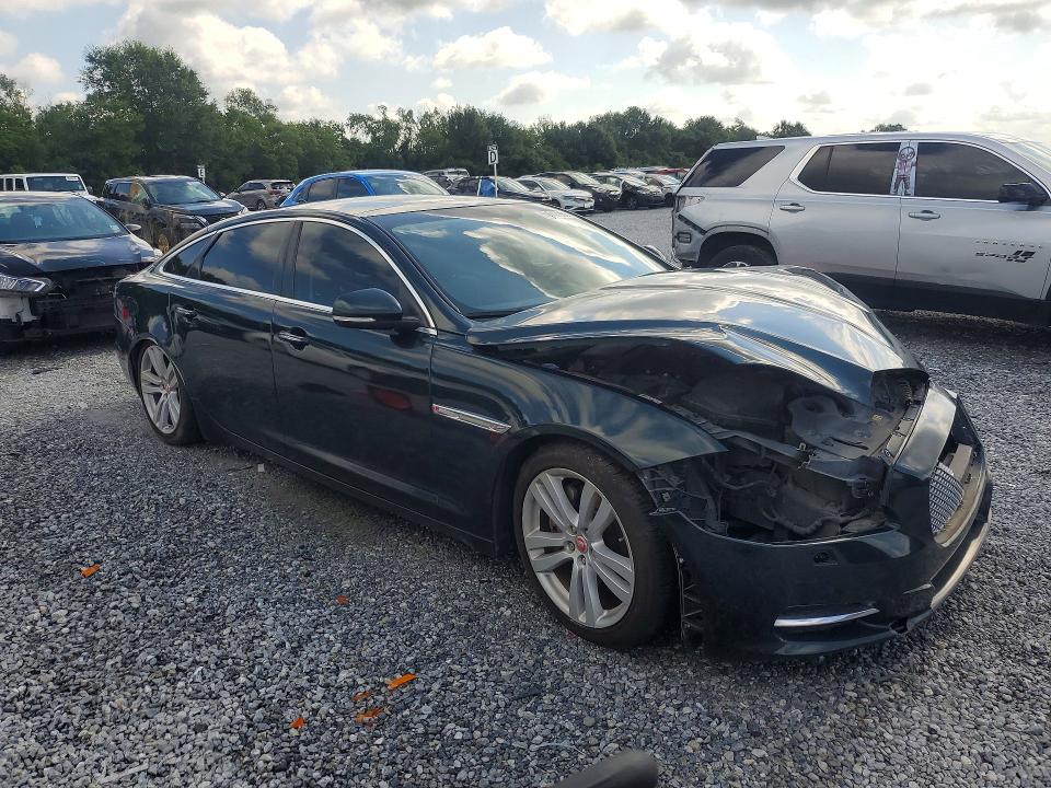 Снимка 4 от търг – 2014 JAGUAR XJL с VIN SAJWA2GZ9E8V67325