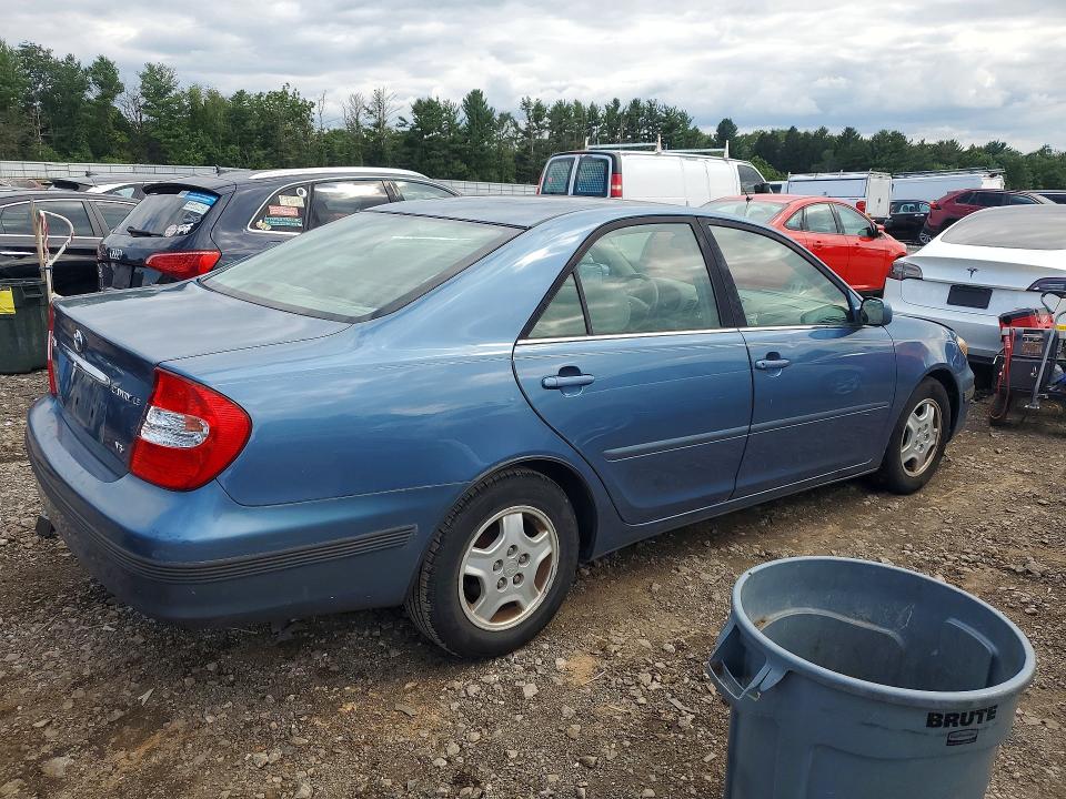 Photo 3 from auction – 2003 TOYOTA CAMRY with VIN 4T1BF32K53U544297