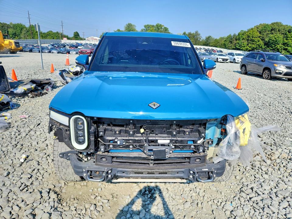 Photo 5 from auction – 2022 RIVIAN R1T with VIN 7FCTGAAA8NN011189