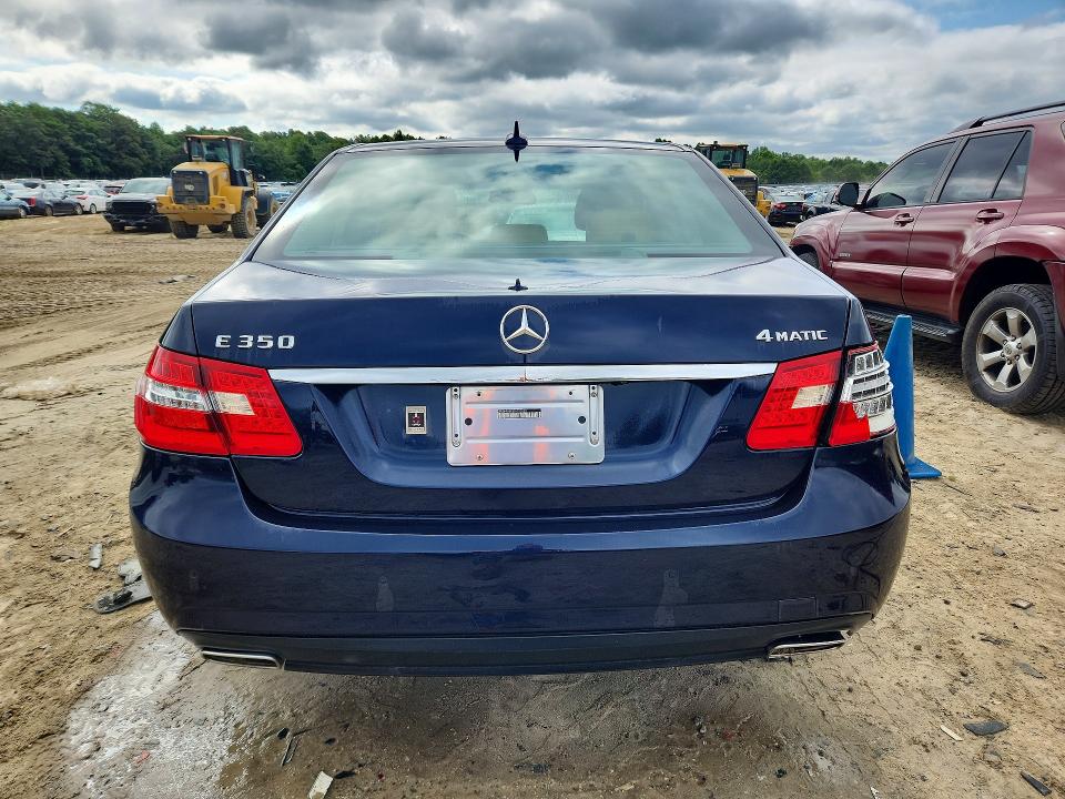 Photo 6 from auction – 2013 MERCEDES-BENZ E with VIN WDDHF8JB5DA700022