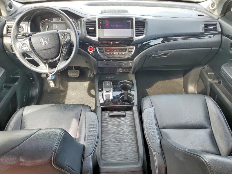 Photo 8 from auction – 2017 HONDA PILOT with VIN 5FNYF6H92HB039919