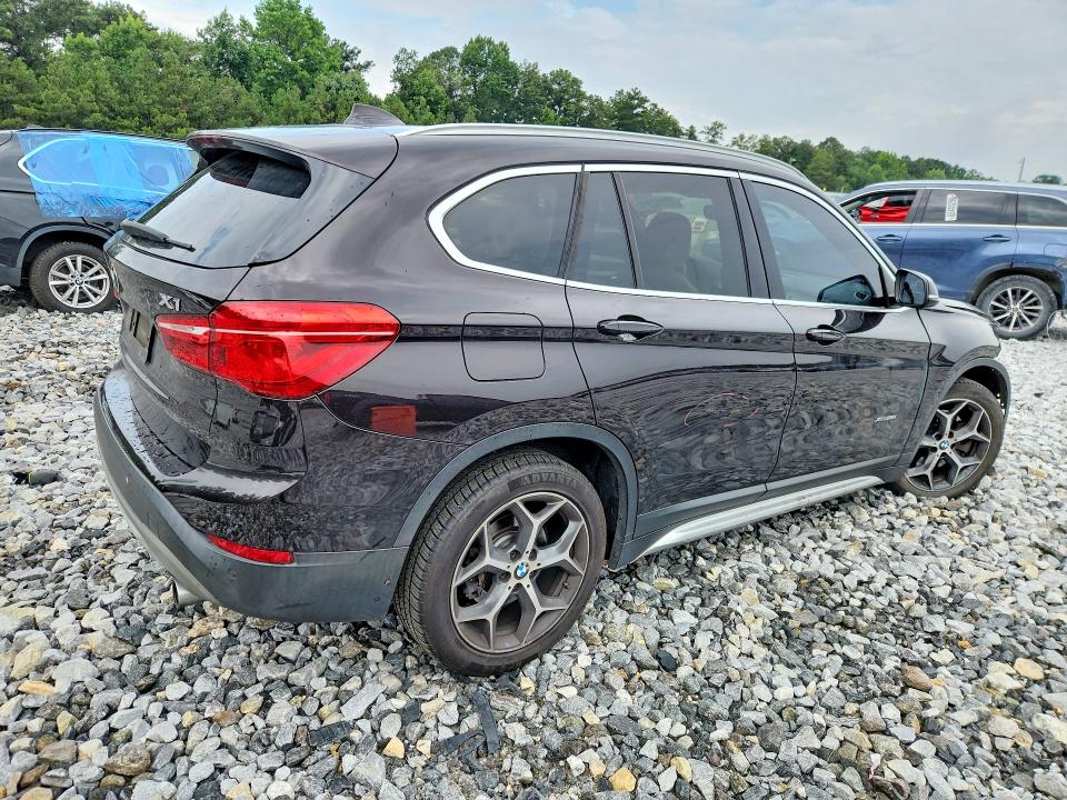 Photo 3 from auction – 2017 BMW X1 with VIN WBXHT3C39H5F87109