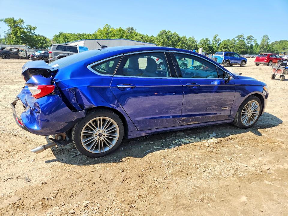 Photo 3 from auction – 2016 FORD FUSION with VIN 3FA6P0SU9GR241495