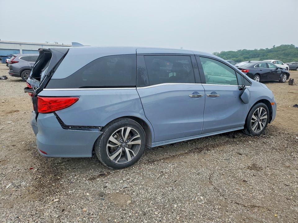 Photo 3 from auction – 2023 HONDA ODYSSEY with VIN 5FNRL6H82PB070333