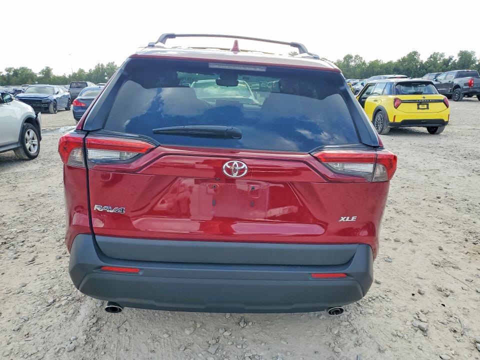Photo 6 from auction – 2024 TOYOTA RAV4 with VIN 2T3W1RFV8RW330346