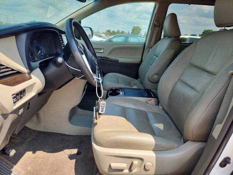 Photo 7 from auction – 2017 TOYOTA SIENNA with VIN 5TDYZ3DC6HS827976