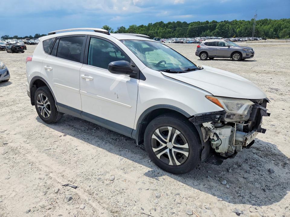 Photo 4 from auction – 2018 TOYOTA RAV4 with VIN 2T3BFREV0JW748941