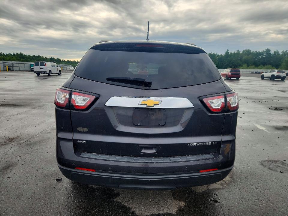 Photo 6 from auction – 2015 CHEVROLET TRAVERSE with VIN 1GNKVGKD3FJ130495
