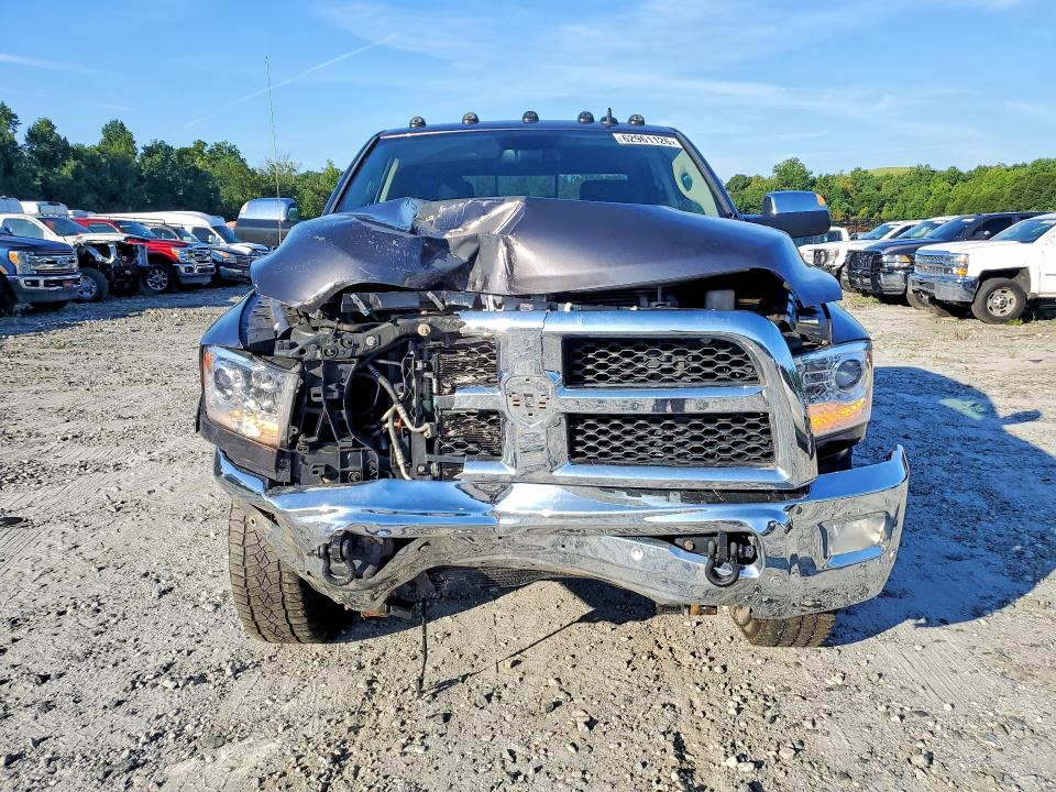 Photo 5 from auction – 2017 RAM 2500 with VIN 3C6UR5FL7HG755067