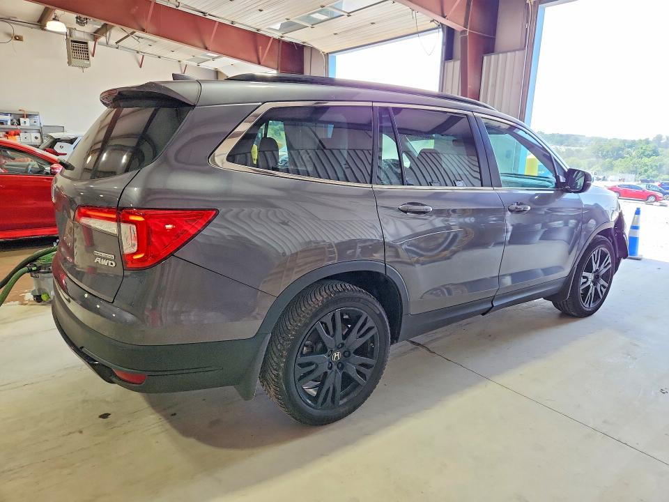 Foto 3 de la subasta – 2022 HONDA PILOT con VIN 5FNYF6H21NB024956