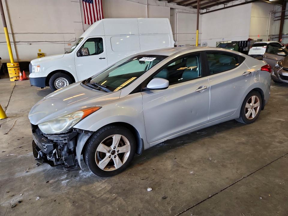 Photo 1 from auction – 2012 HYUNDAI ELANTRA with VIN 5NPDH4AE6CH127211
