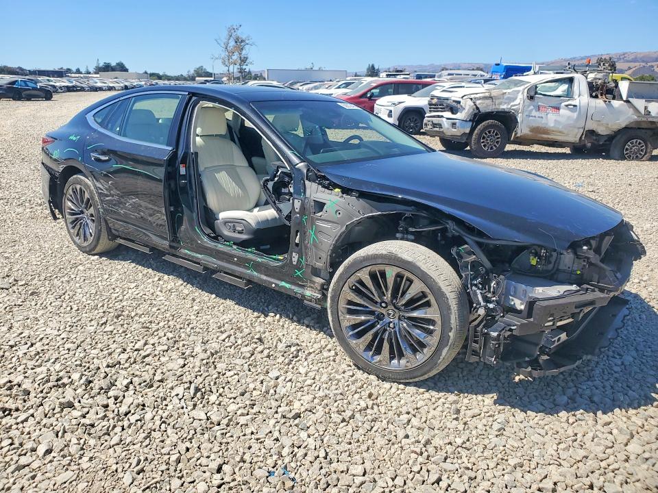 Photo 4 from auction – 2022 LEXUS LS 500 with VIN JTHD51FF9N5017506