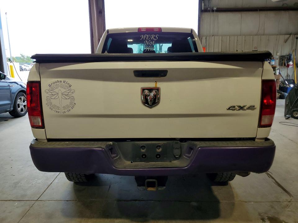 Photo 6 from auction – 2017 RAM 2500 with VIN 3C6TR5CT3HG732871