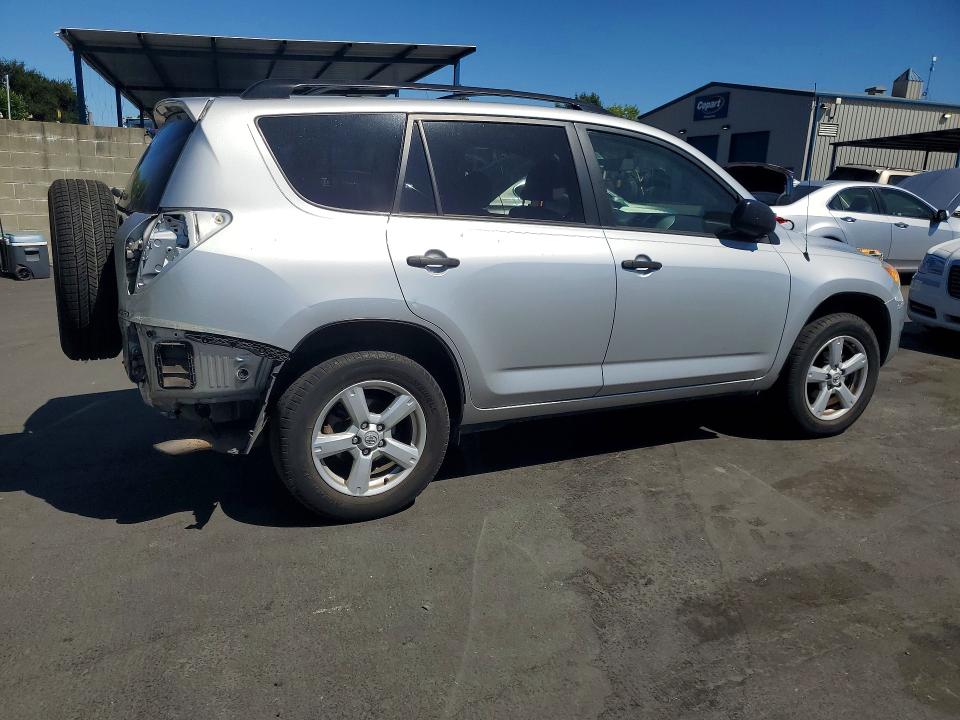 Photo 3 from auction – 2006 TOYOTA RAV4 with VIN JTMBD33V865008932