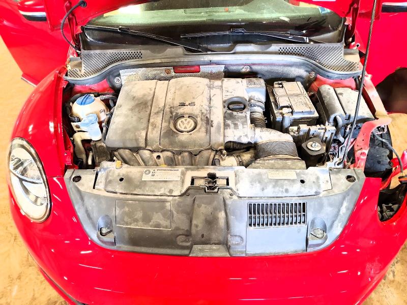 Photo 11 from auction – 2014 VOLKSWAGEN BEETLE with VIN 3VWJX7AT5EM631295