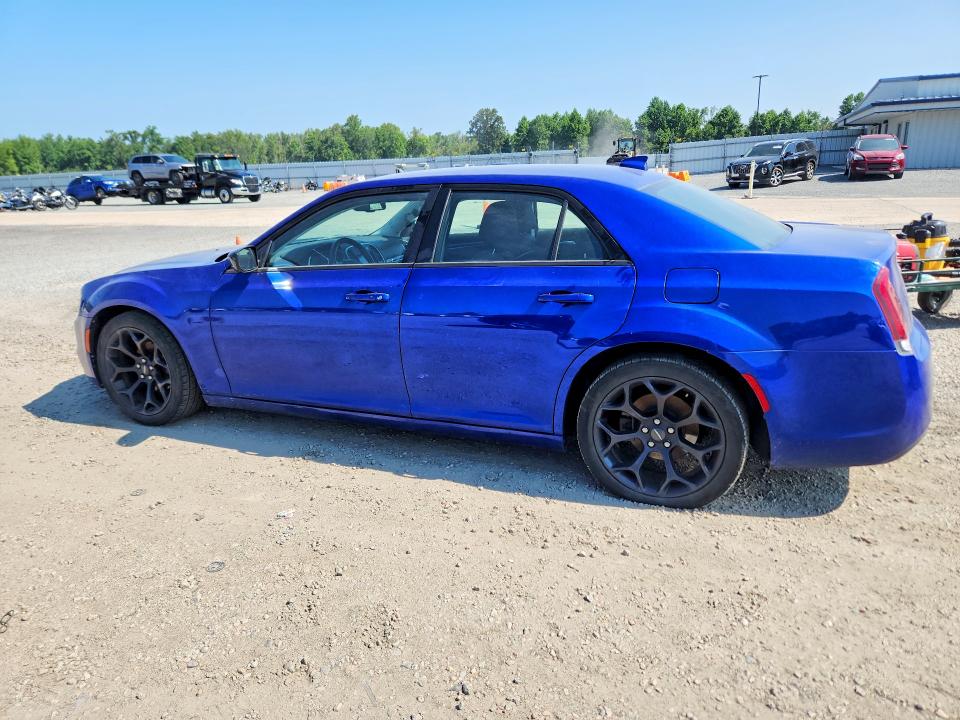 Photo 2 from auction – 2019 CHRYSLER 300 with VIN 2C3CCAAG6KH666255
