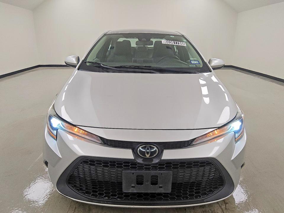 Снимка 5 от търг – 2021 TOYOTA COROLLA с VIN 5YFEPMAE0MP206112