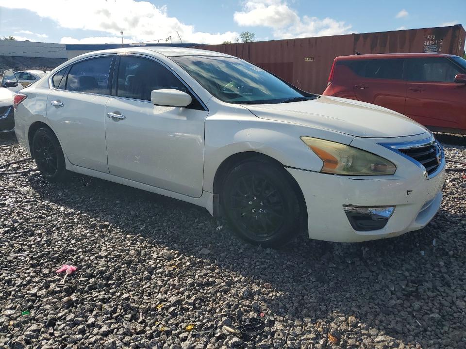 Photo 4 from auction – 2015 NISSAN ALTIMA with VIN 1N4AL3AP0FC273705