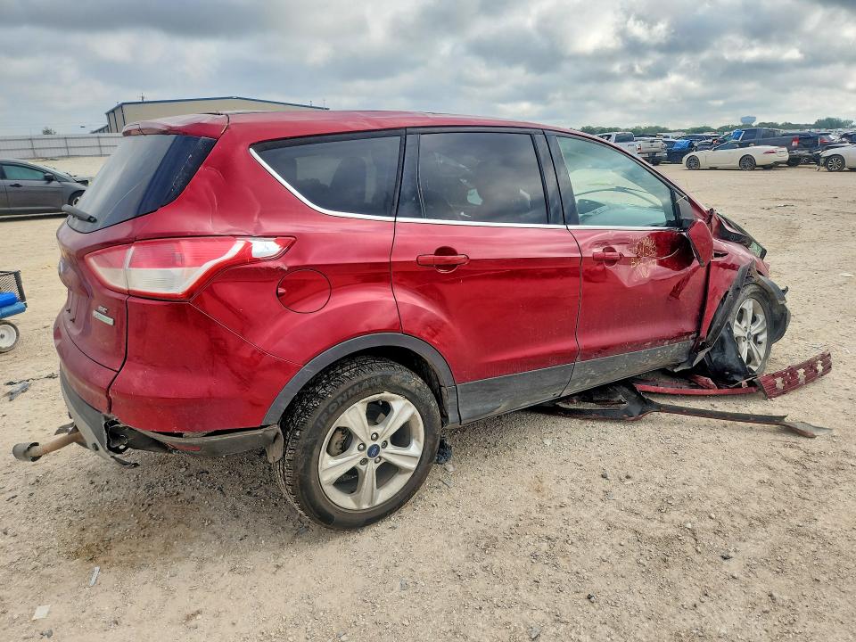 Photo 3 from auction – 2015 FORD ESCAPE with VIN 1FMCU0GX7FUB92017