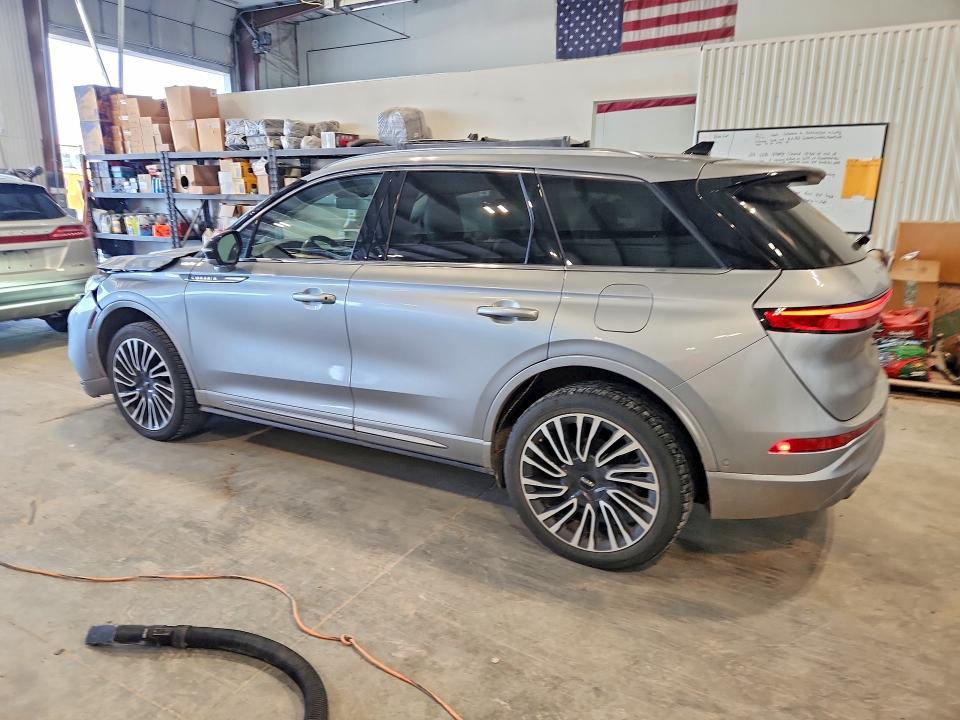Photo 2 from auction – 2021 LINCOLN CORSAIR with VIN 5LMCJ2DH2MUL15458