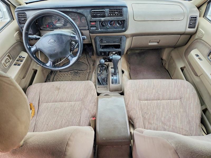 Photo 8 from auction – 2000 NISSAN FRONTIER with VIN 1N6ED27Y3YC338677