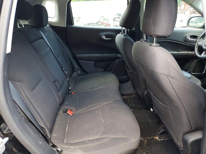 Photo 11 from auction – 2018 JEEP COMPASS with VIN 3C4NJDAB0JT231995
