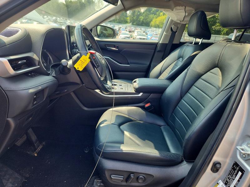 Photo 7 from auction – 2022 TOYOTA HIGHLANDER with VIN 5TDGZRBH0NS570726