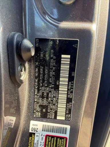 Photo 11 from auction – 2023 TOYOTA SIENNA with VIN 5TDYSKFC2PS089541