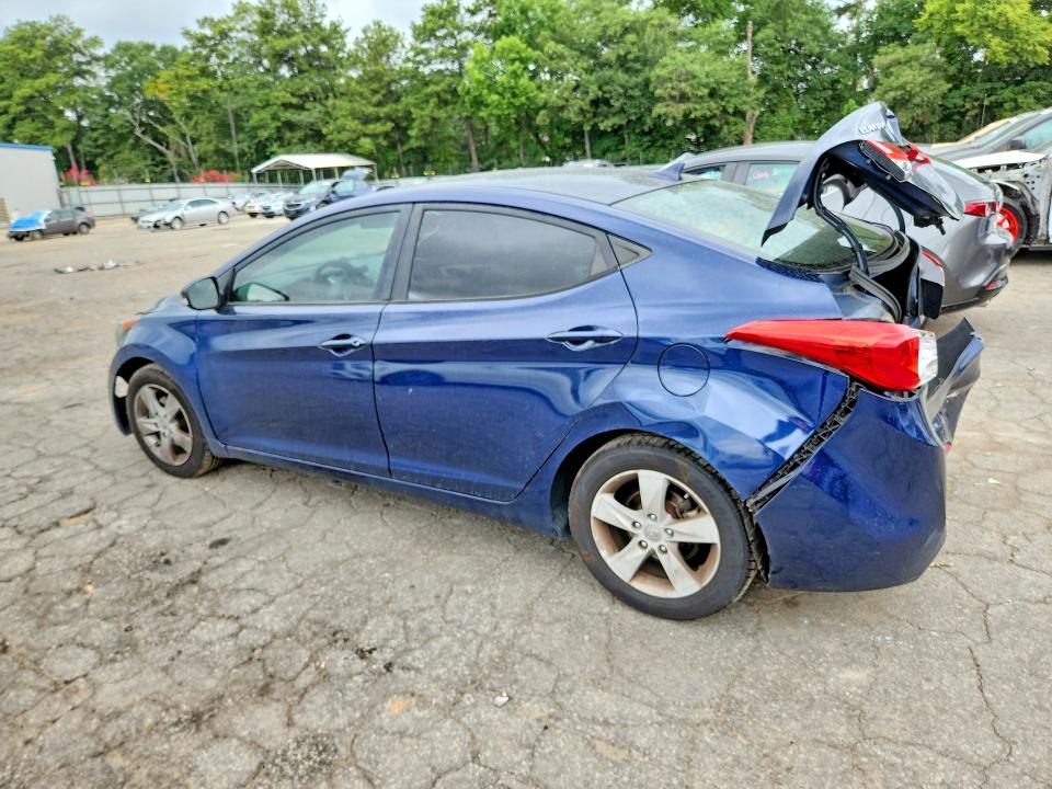 Photo 2 from auction – 2013 HYUNDAI ELANTRA with VIN KMHDH4AE6DU877064