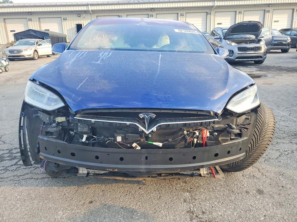 Foto 5 de la subasta – 2020 TESLA MODEL X con VIN 5YJXCAE2XLF231516