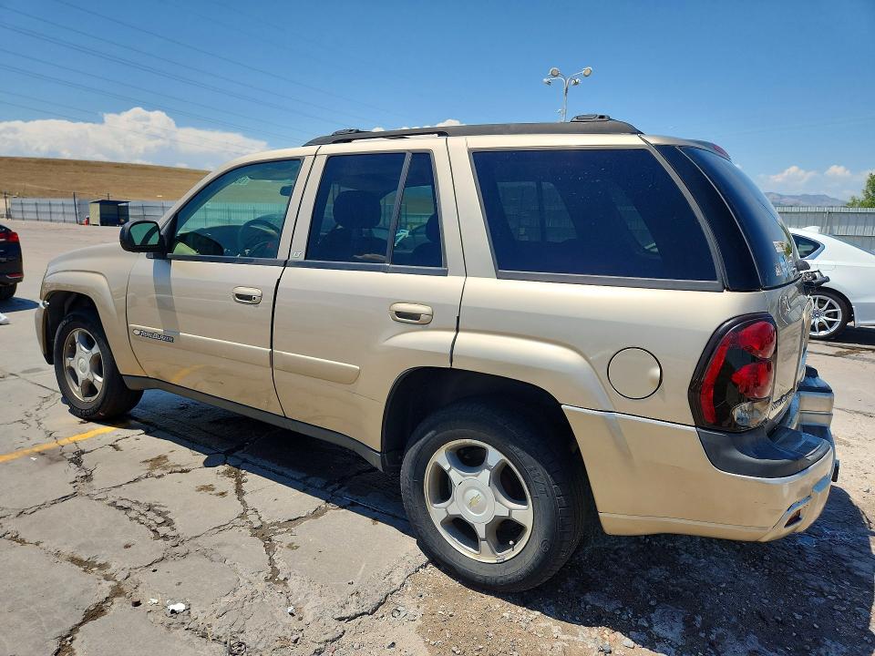 Снимка 2 от търг – 2004 CHEVROLET TRAILBLAZER с VIN 1GNDT13S342201999