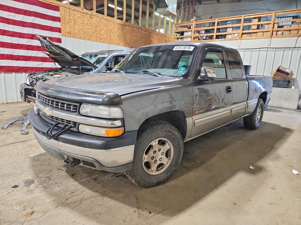 CHEVROLET SILVERADO 2000 with VIN 2GCEK19T1Y1359134 - Photo from auction