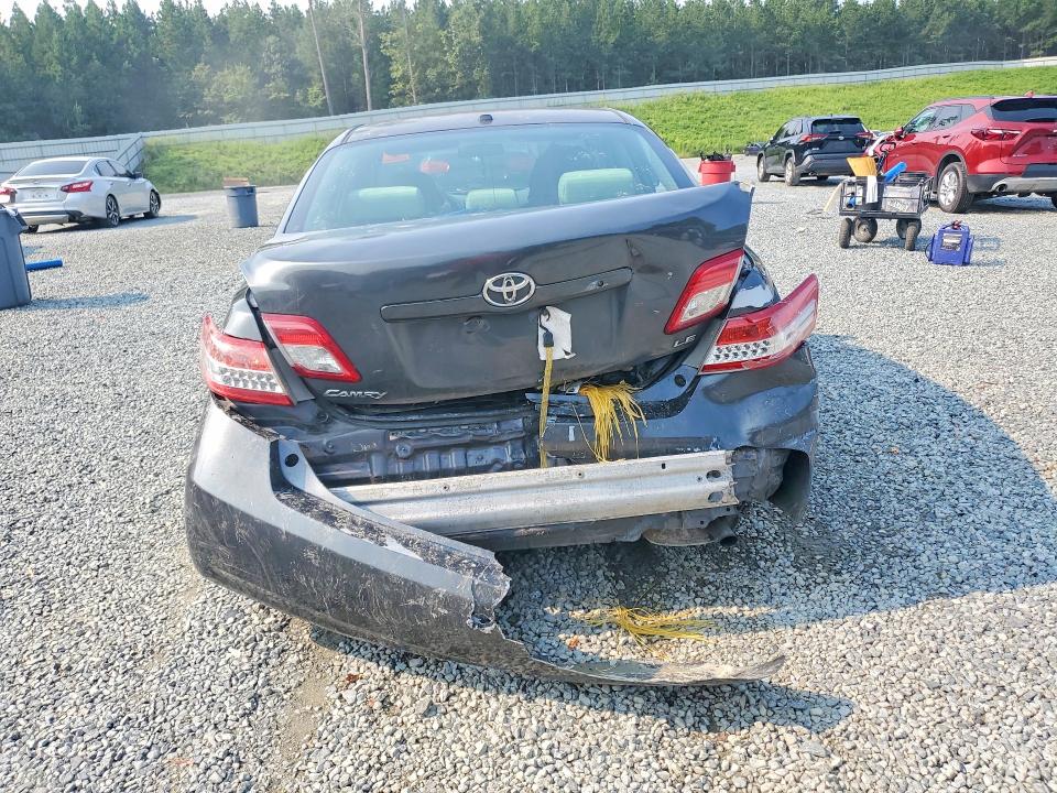Photo 6 from auction – 2011 TOYOTA CAMRY with VIN 4T1BF3EK1BU773621