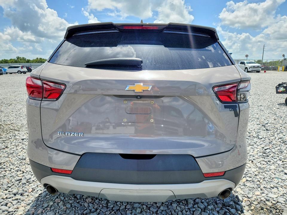 Photo 6 from auction – 2021 CHEVROLET BLAZER with VIN 3GNKBCRS7MS583973