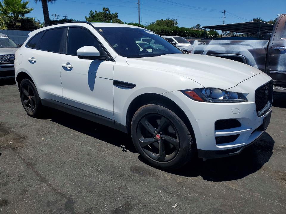 Photo 4 from auction – 2018 JAGUAR F-PACE with VIN SADCK2GX5JA329878