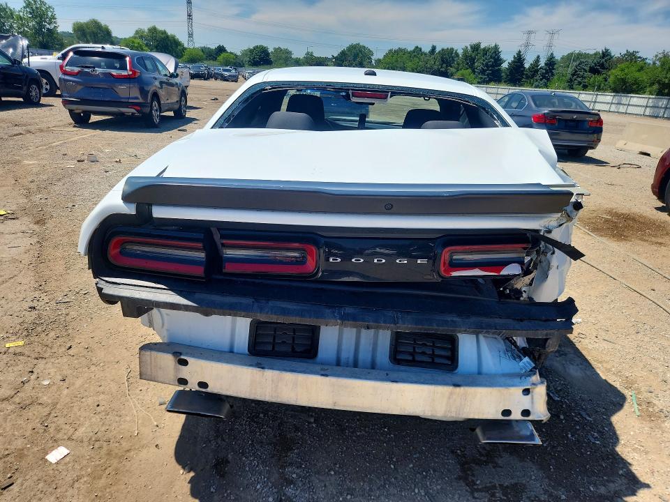 Photo 6 from auction – 2019 DODGE CHALLENGER with VIN 2C3CDZBT1KH561887